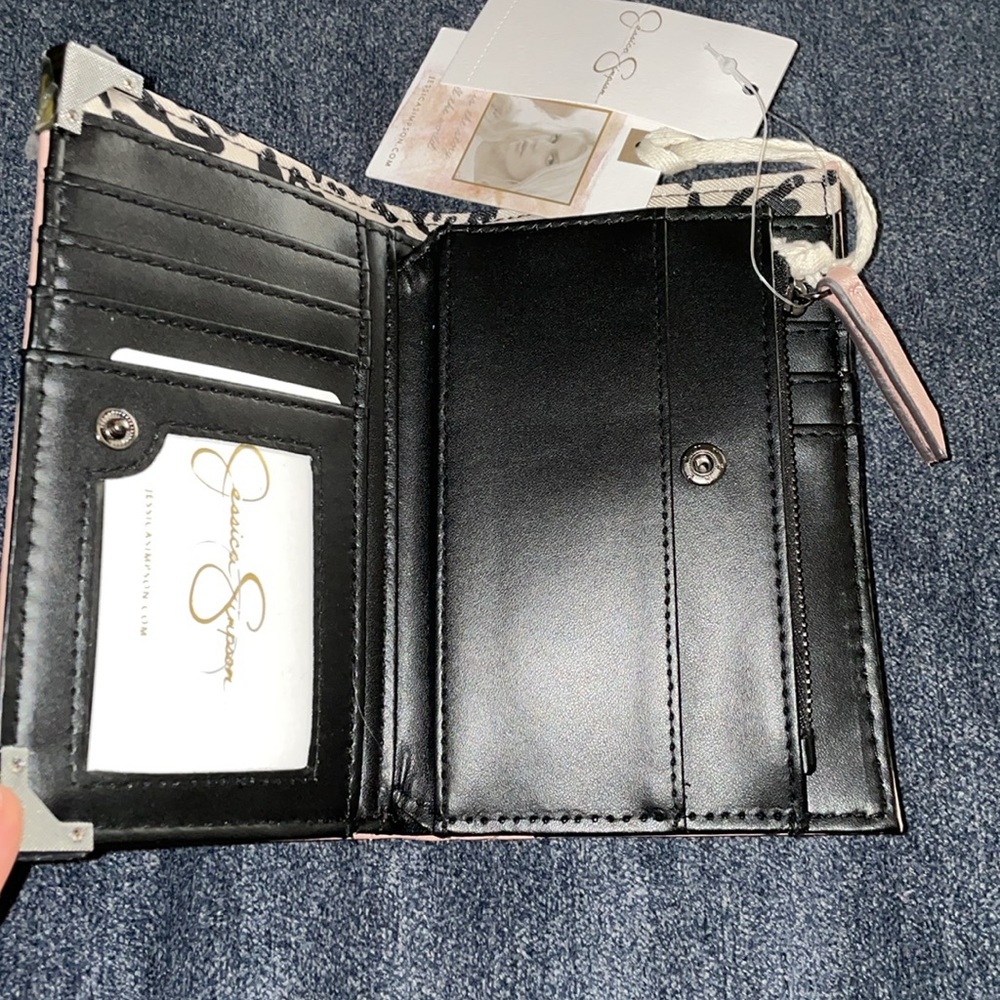 Wallet - Picture 3 of 6